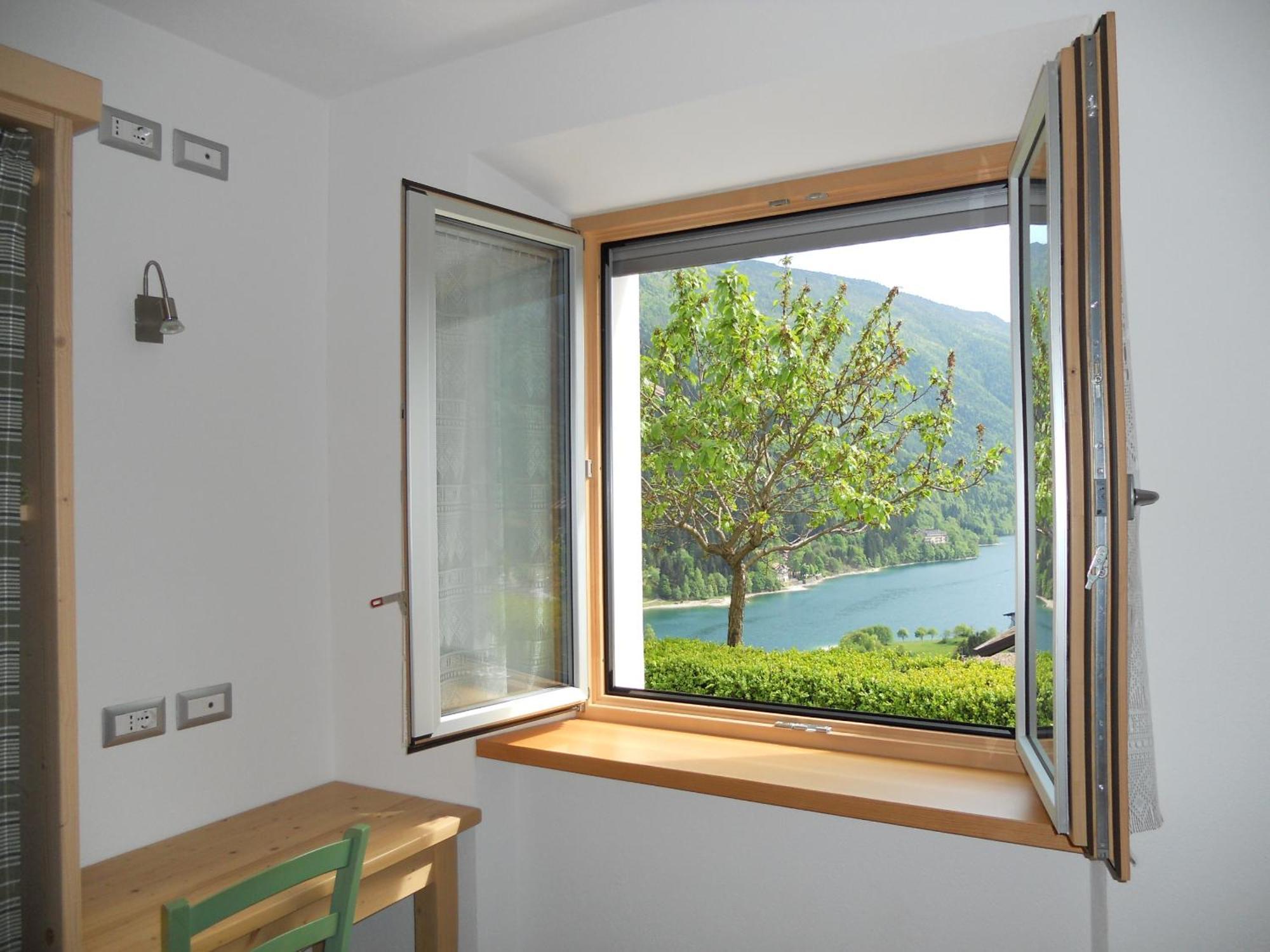 Casa Maria Apartment Molveno Bilik gambar